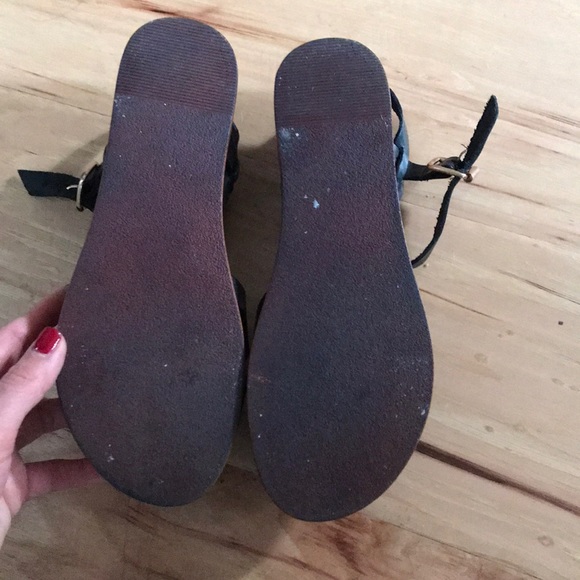 Black Steve Madden Sandals - Picture 3 of 3